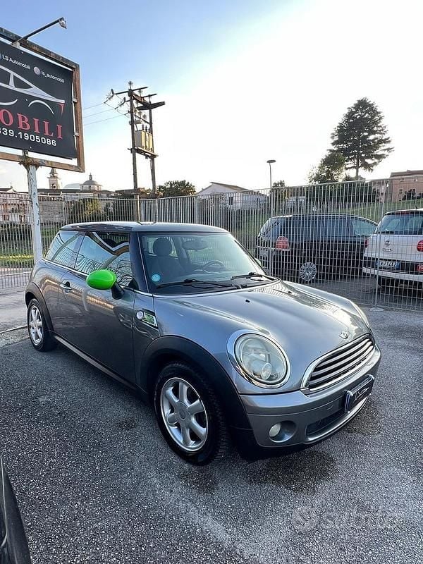 Usata Mini ONE 75 CV (55 kW) 2009 Grigio Utilitaria