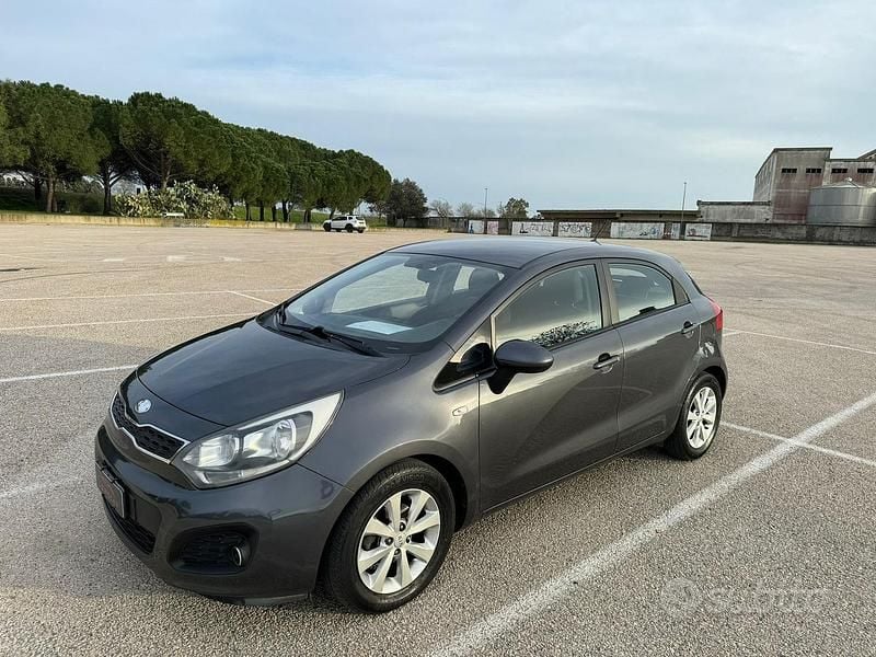Usata 2014 Kia Rio Utilitaria | 5200 € (Buon prezzo) - Immagine 1/4