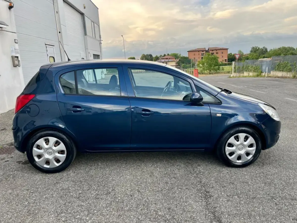 Usata Opel Corsa Sport 75 CV (55 kW) 2012 Blu Utilitaria