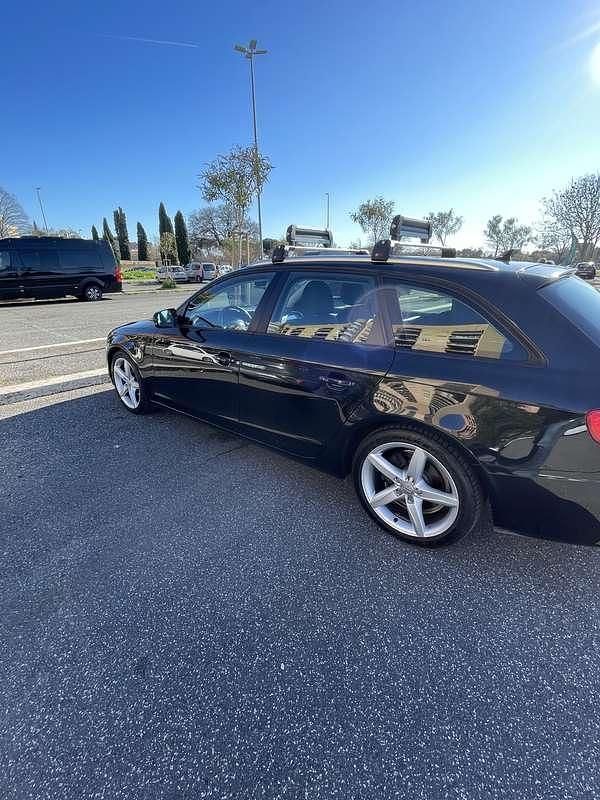 Usata Audi A4 143 CV (105 kW) 2012 Nero Station wagon
