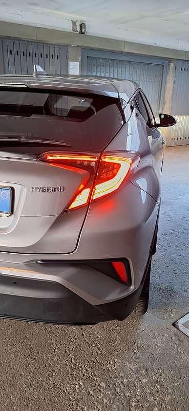 Usata Toyota C-HR Lounge 98 CV (72 kW) 2018 SUV