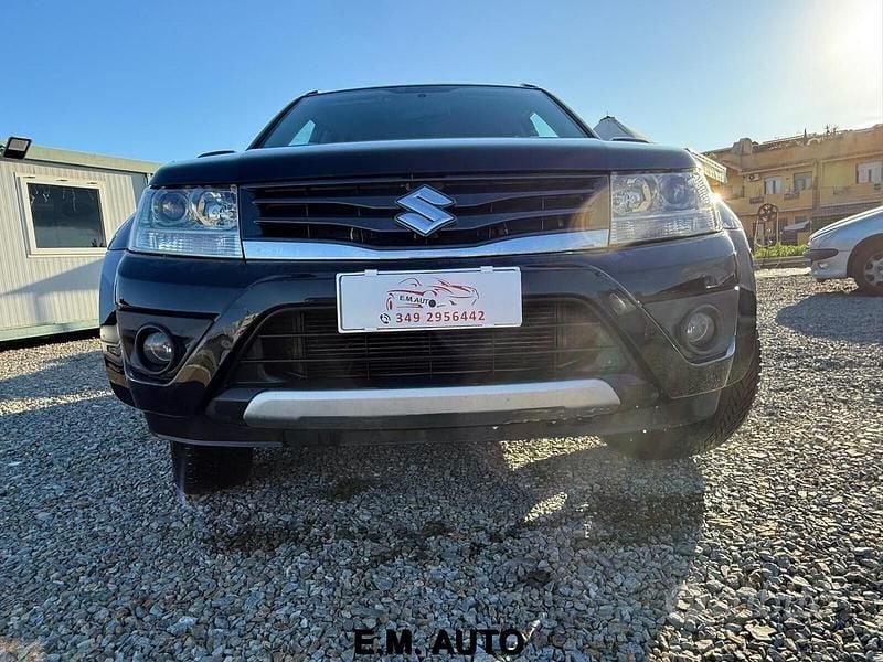 Usata Suzuki Grand Vitara 129 CV (94 kW) 2013 Nero SUV