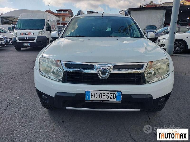 Usata Dacia Duster Lauréate 110 CV (80 kW) 2012 Bianco SUV