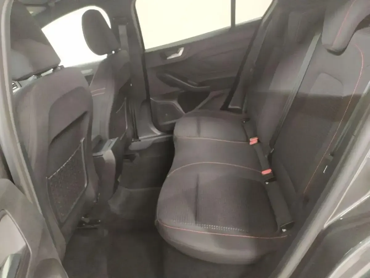 Usata Ford Focus ST-Line 125 CV (91 kW) 2022 Grigio Berlina