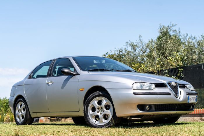 Usata Alfa Romeo 156 155 CV (114 kW) 1999 Argento Berlina