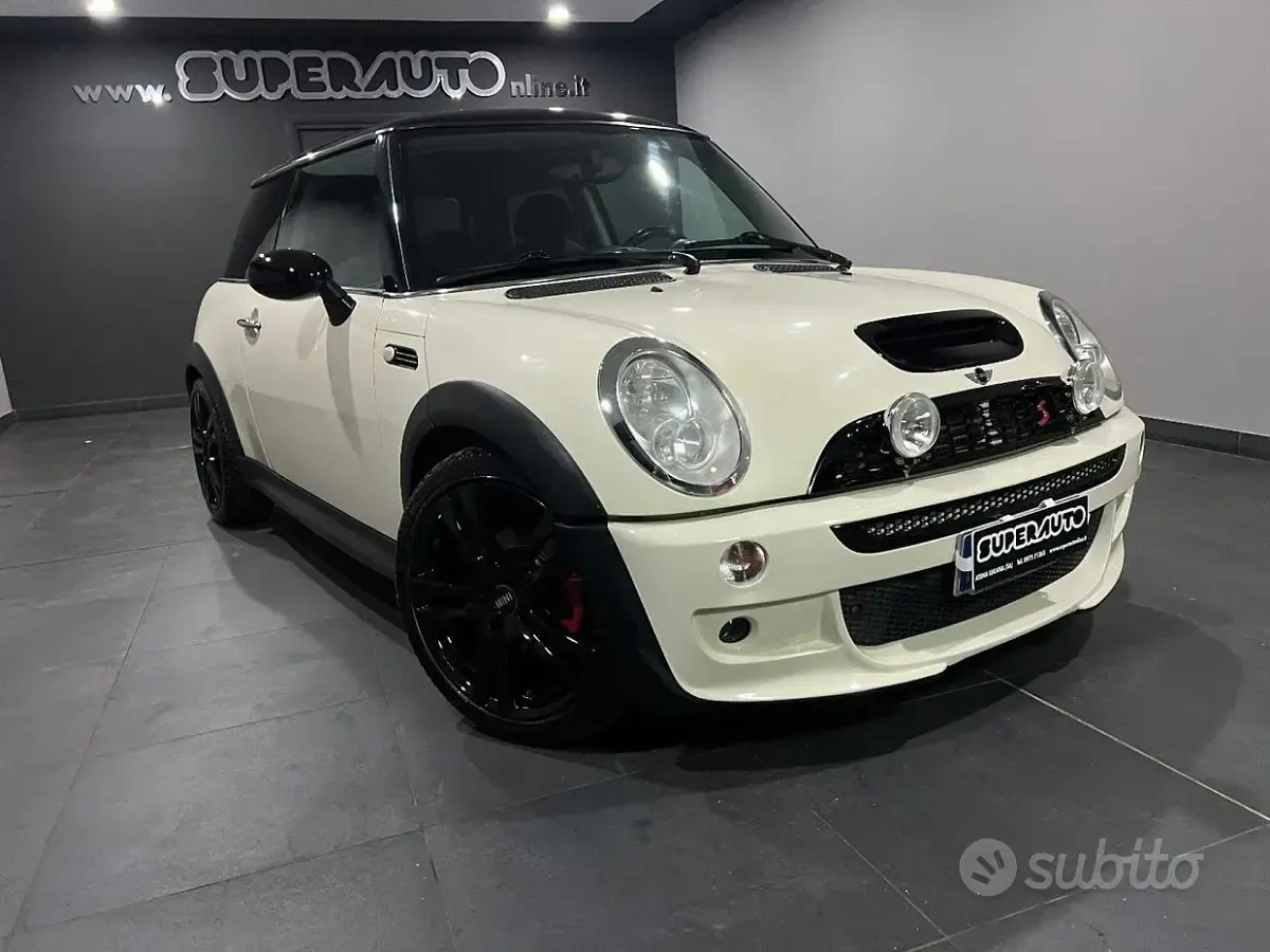 Usata Mini Cooper 88 CV (64 kW) 2005 Marrone Utilitaria