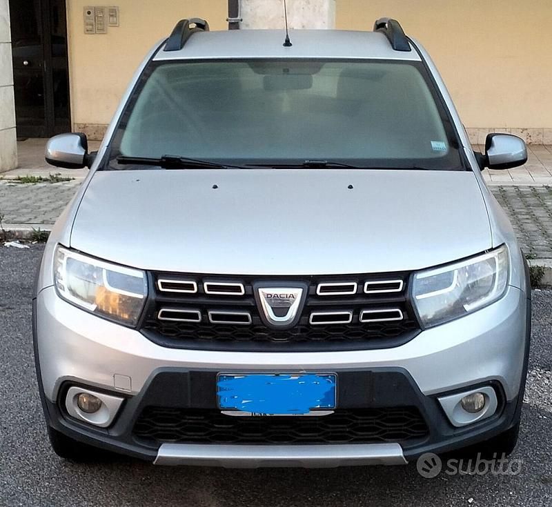Usata 2017 Dacia Sandero Stepway Due volumi | 7800 € - Immagine 1/2