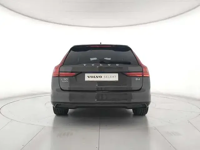 Usata Volvo V90 145 CV (106 kW) 2023 Grigio Station wagon