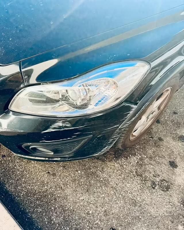 Usata Volvo C30 120 CV (88 kW) 2010 Nero Utilitaria