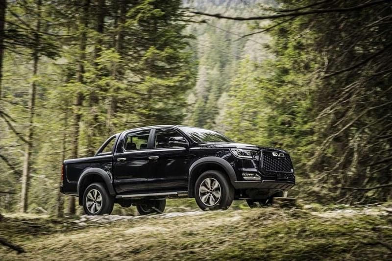 Nuova EVO Cross 4 136 CV (100 kW) 2026 Blu Pick-up