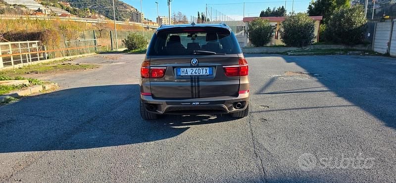Usata BMW X5 245 CV (180 kW) 2011 Marrone SUV