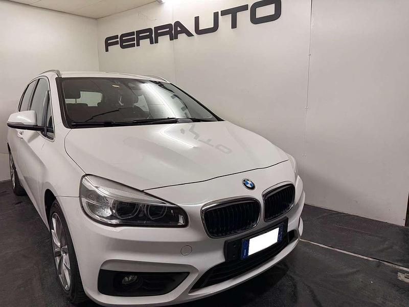 Usata BMW 218 Active Tourer Luxury Line 150 CV (110 kW) 2015 Bianco Monovolume