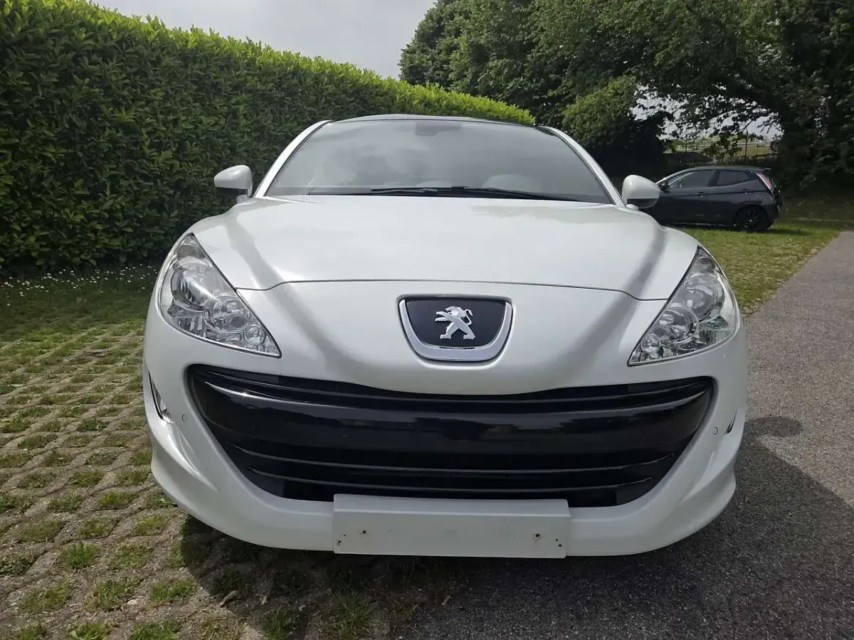 Usata Peugeot RCZ 156 CV (114 kW) 2011 Bianco Coupé
