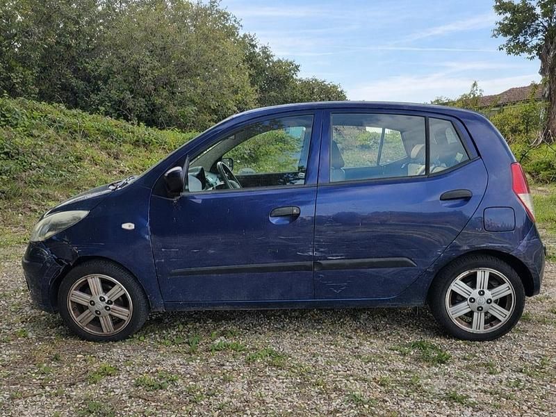 Usata Hyundai i10 69 CV (50 kW) 2010 Blu Utilitaria