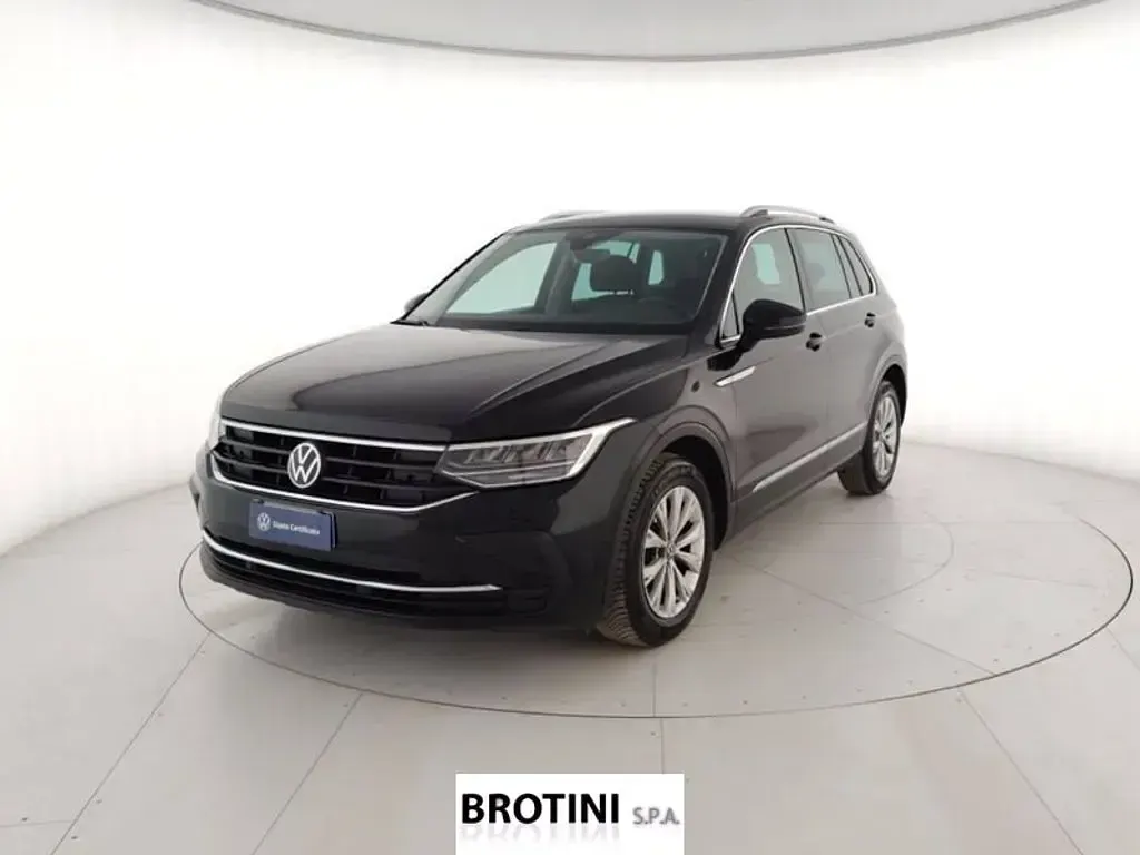 Gebraucht VW Tiguan Life 150 PS (110 kW) 2023 SUV