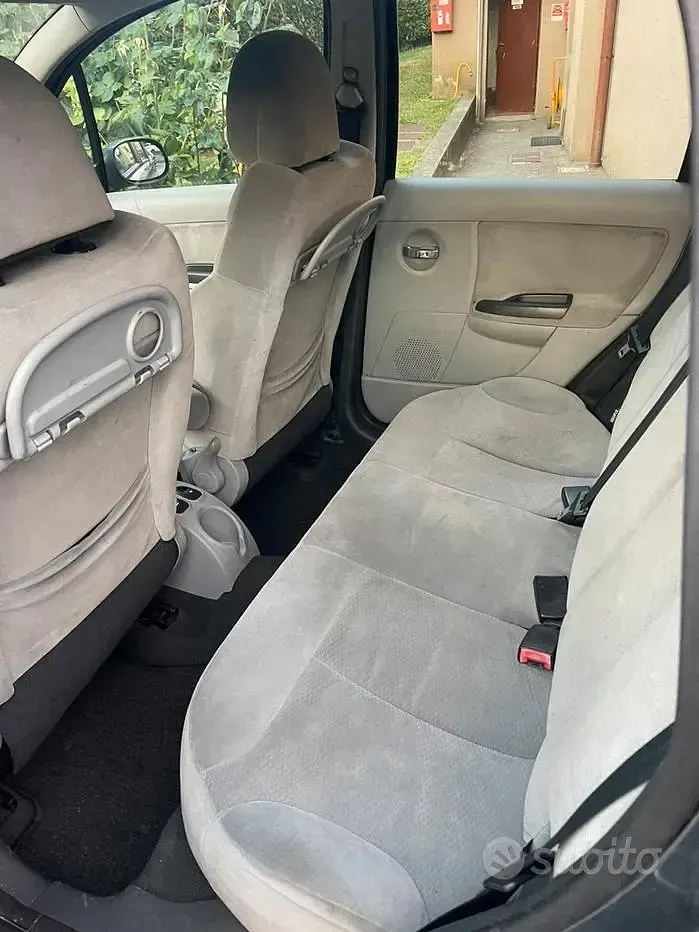 Usata Citroën C3 Exclusive 109 CV (80 kW) 2008 Grigio Berlina