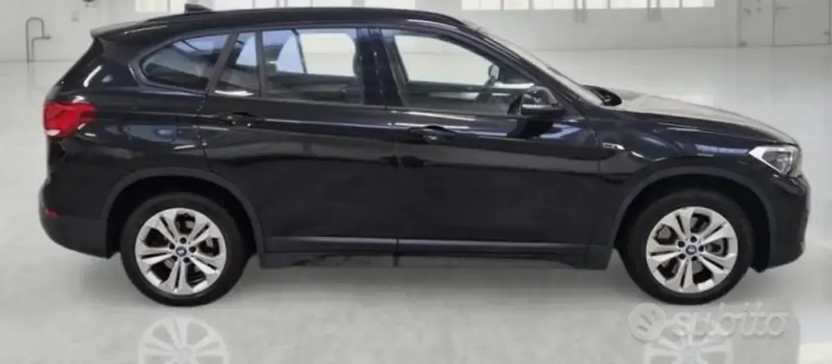 Usata BMW X1 Advantage 125 CV (91 kW) 2022 Nero SUV