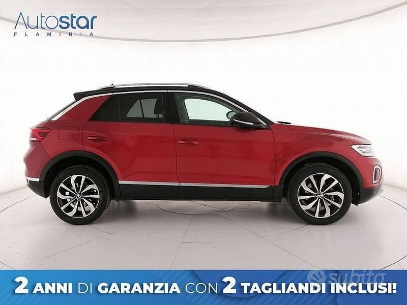 Usata VW T-Roc Style 110 CV (80 kW) 2023 Rosso SUV