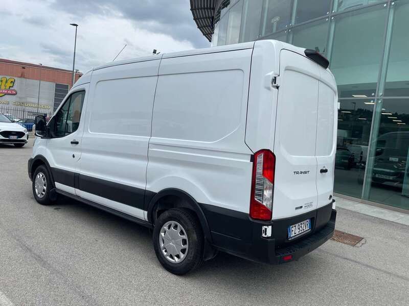 Usata Ford Transit Trend 131 CV (96 kW) 2020 Frozen white Furgone