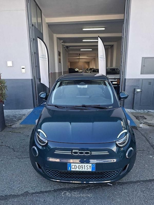 Usata Fiat 500e Opening Edition 42 kW (58 CV) 2020 Verde Berlina