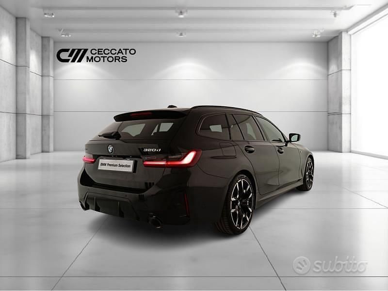 Usata BMW 320e M Sport 2024 Nero Station wagon