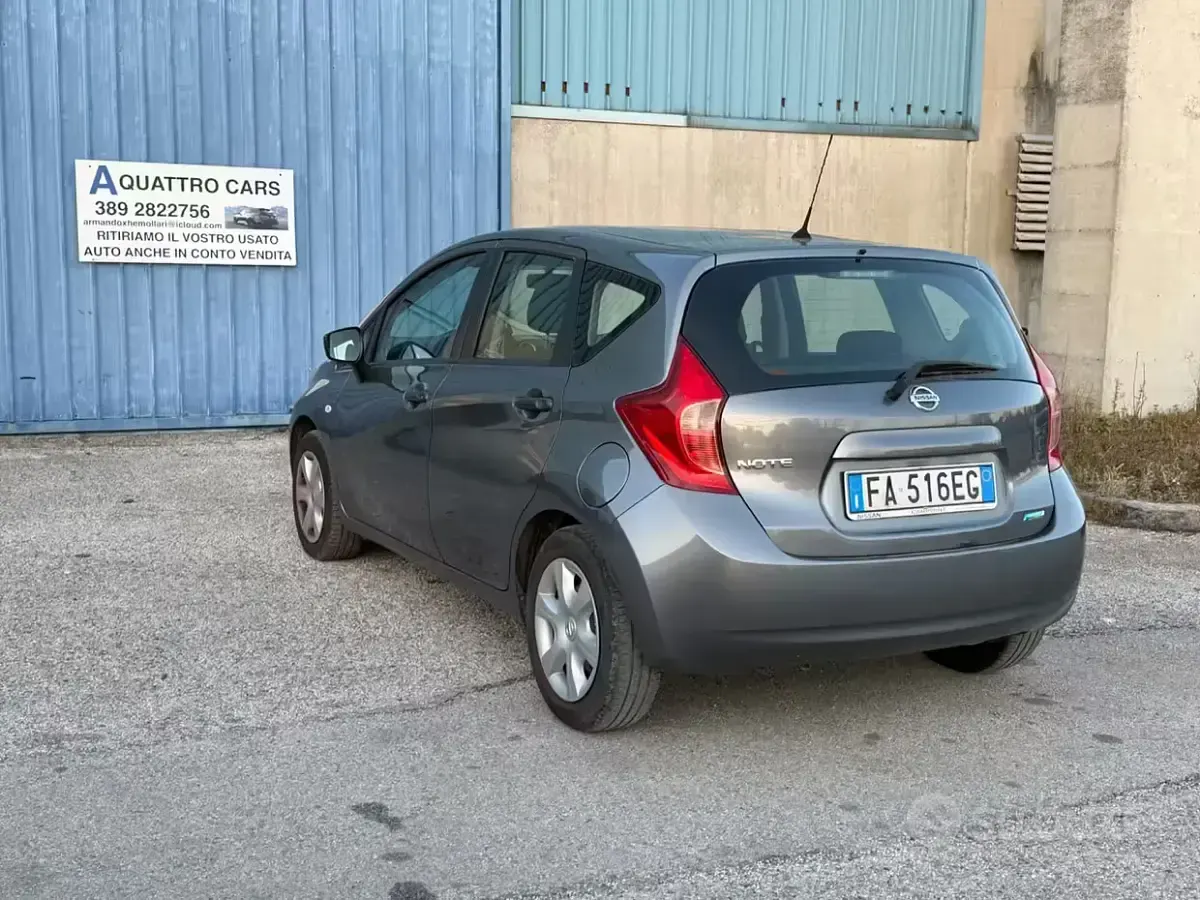 Używany Nissan Note Acenta 76 KM (55 kW) 2015 Szary Hatchback