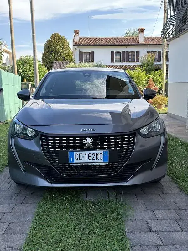 Usata Peugeot 208 Active 75 CV (55 kW) 2021 Utilitaria