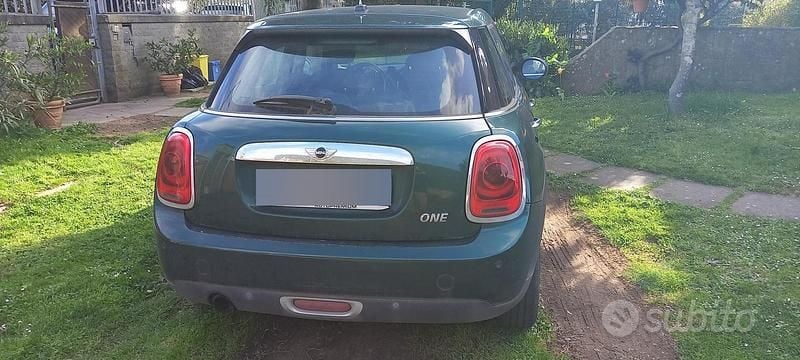 Begagnad Mini ONE 102 HK (75 kW) 2015 Halvkombi