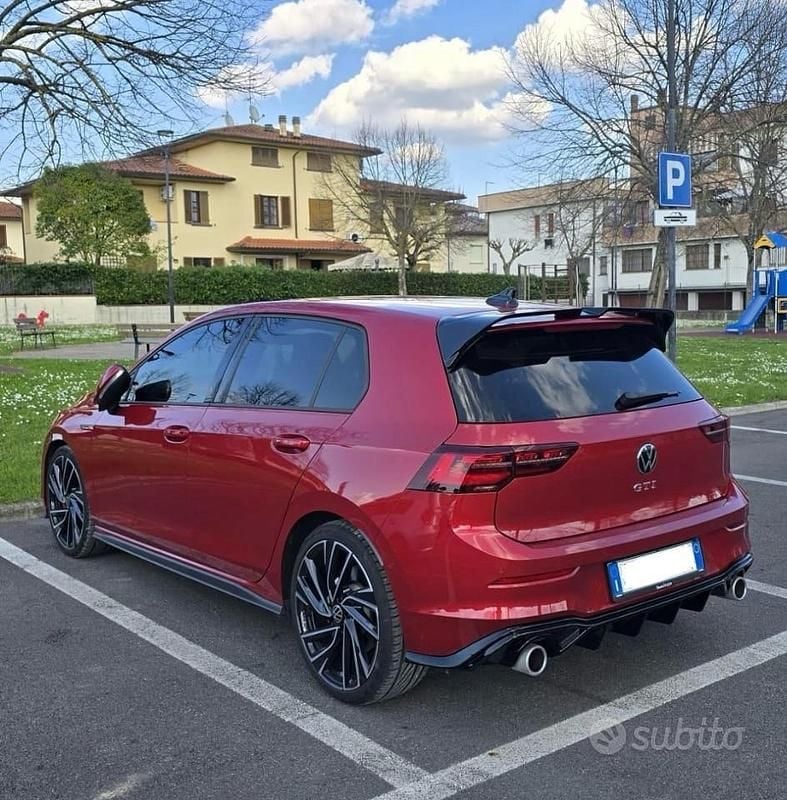Usata VW Golf VIII GTI 245 CV (180 kW) 2025 Rosso Berlina