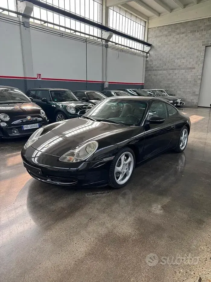 Usata Porsche 911 Carrera 4 300 CV (220 kW) 2001 Nero Coupé