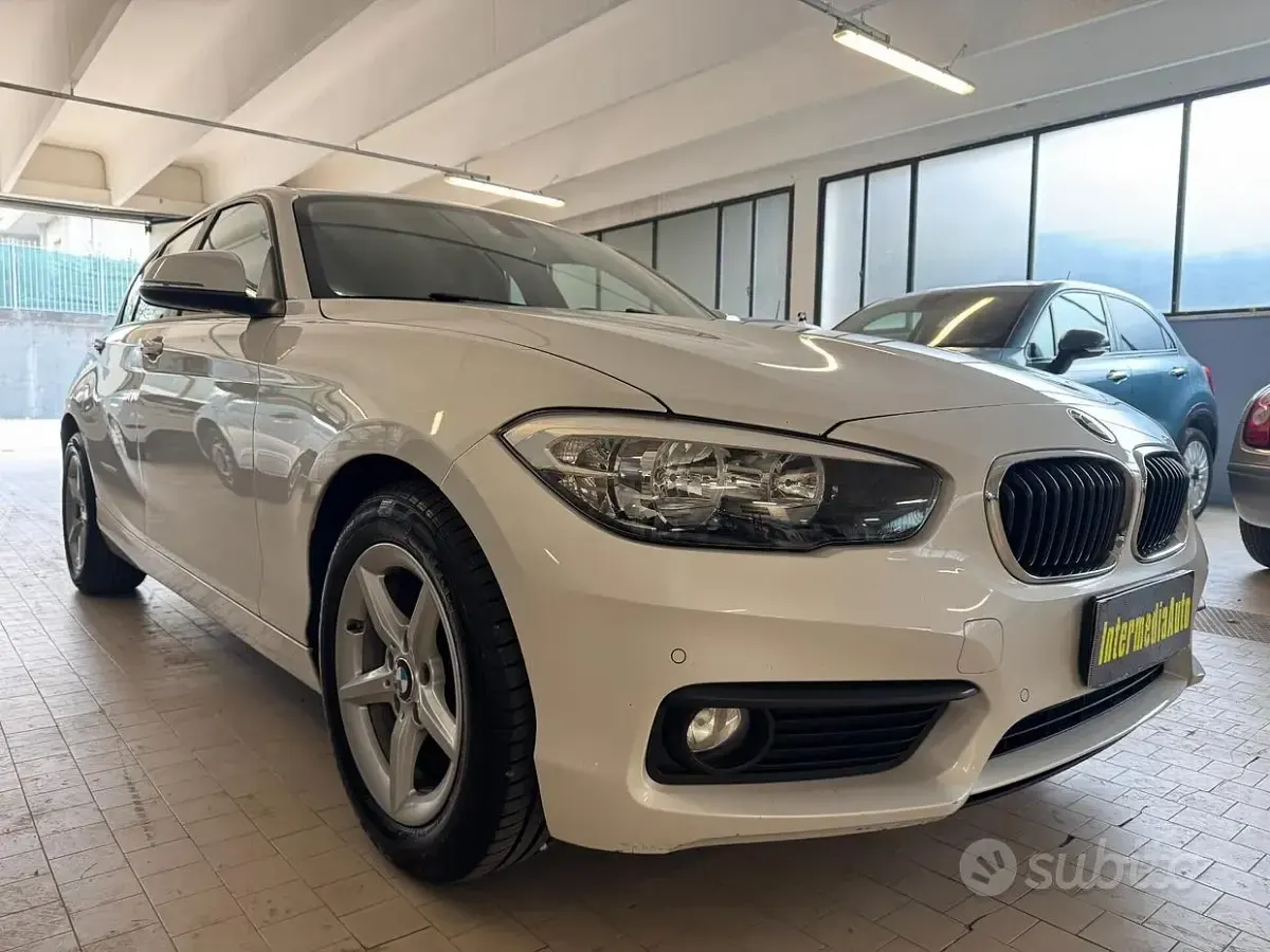 Usata BMW 116 Sport Line 116 CV (85 kW) 2016 Bianco Utilitaria