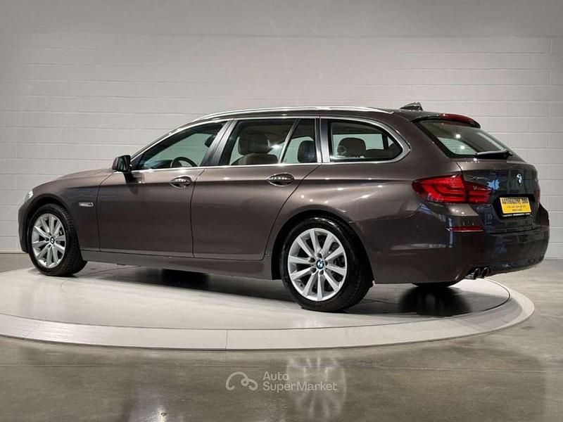 Usata BMW 525 Luxury Line 218 CV (160 kW) 2013 Grigio Station wagon