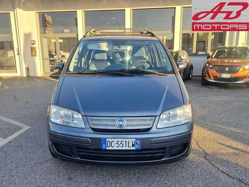 Usata Fiat Idea Emotion 95 CV (69 kW) 2006 Grigio Monovolume