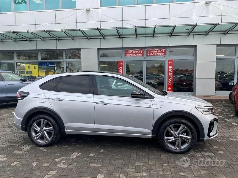 Usata VW Taigo R-line 116 CV (85 kW) 2024 Grigio SUV