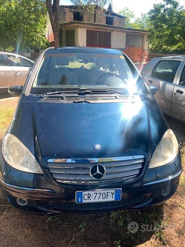 Blu/azzurro Usata 2004 Mercedes A200 Avantgarde Monovolume | 3100 € - Immagine 1/4