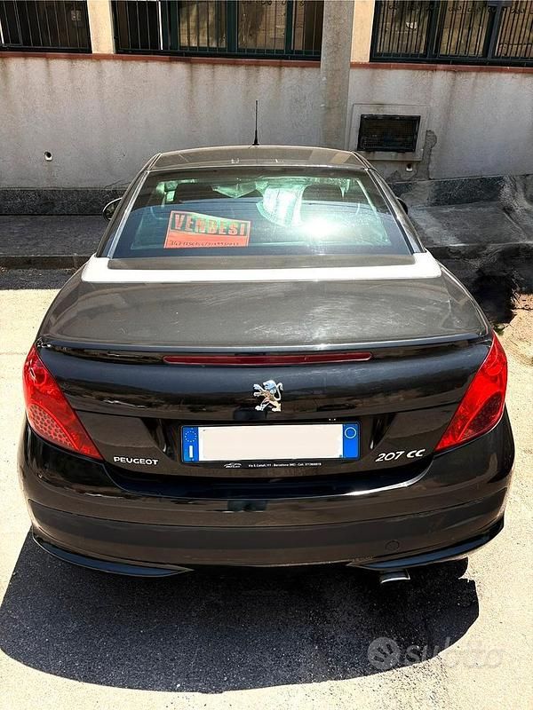 Usata Peugeot 207 CC 109 CV (80 kW) 2007 Nero Cabrio