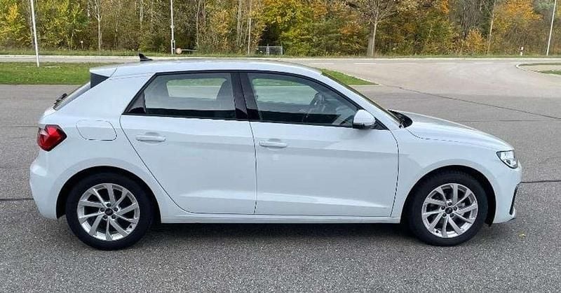 Bianco Usata 2024 Audi A1 Sportback Ambiente Utilitaria | 22.500 € (Super prezzo) - Immagine 1/4