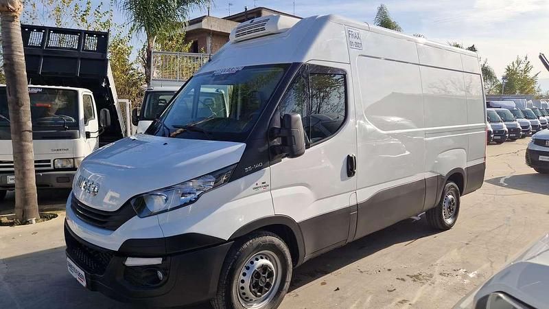Usata Iveco Daily 140 CV (102 kW) 2018 Bianco Furgone