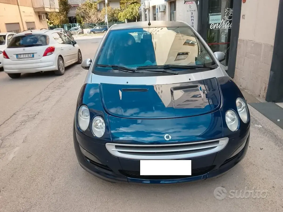 Usata Smart ForFour Passion 95 CV (69 kW) 2005 Blu Utilitaria