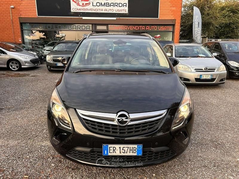 Usata Opel Zafira Tourer 131 CV (96 kW) 2013 Nero Monovolume