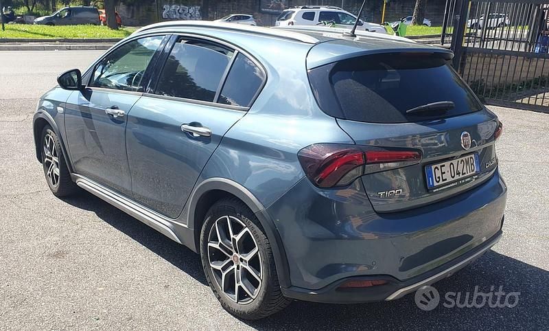 Usata Fiat Tipo Cross 2021 Verde SUV
