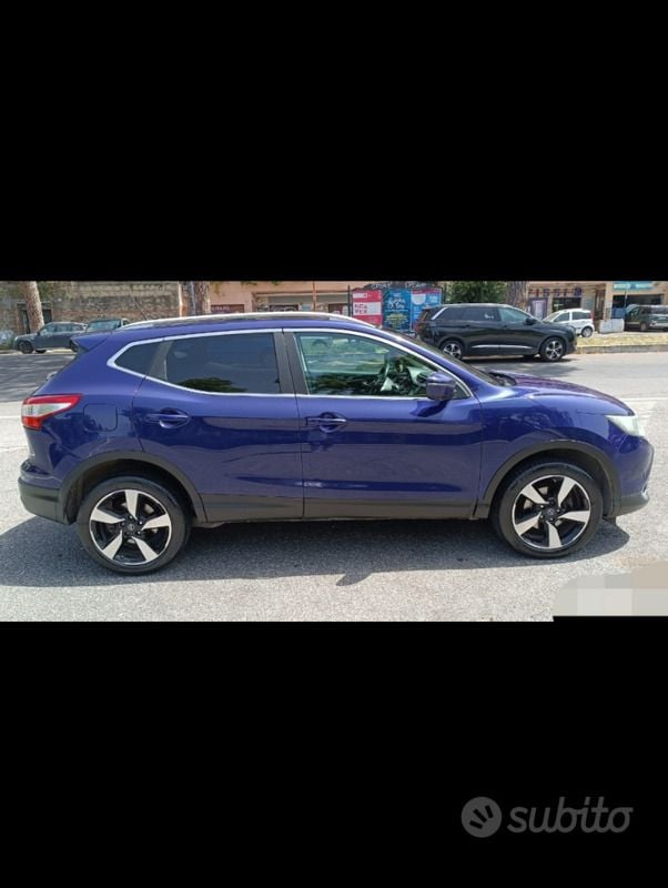 Usata Nissan Qashqai Tekna 131 CV (96 kW) 2015 Blu/azzurro SUV