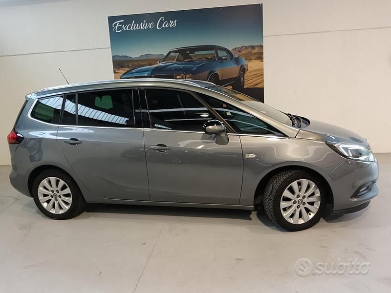 Usata Opel Zafira Innovation 135 CV (99 kW) 2017 Grigio Monovolume