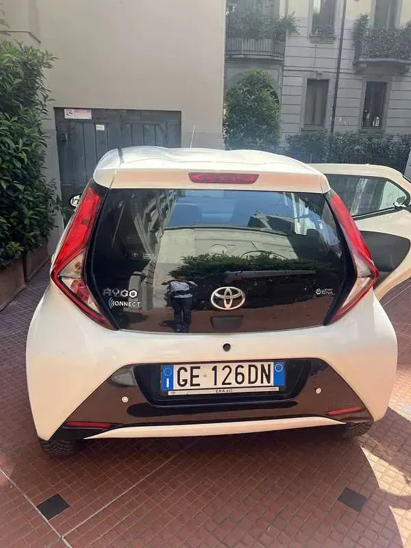 Usata Toyota Aygo 72 CV (52 kW) 2021 Utilitaria