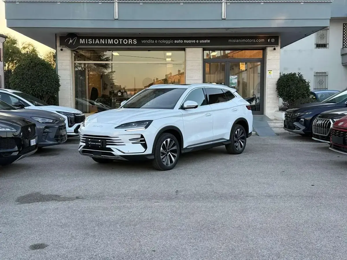 Nuova BYD Seal U Boost 218 CV (160 kW) 2026 Bianco SUV
