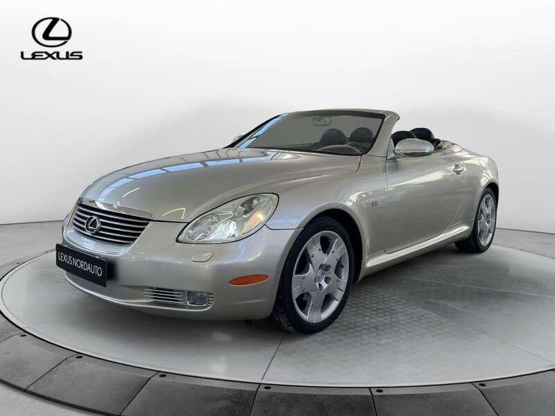 Argento Usata 2001 Lexus SC430 Cabrio | 15.900 € - Immagine 1/4