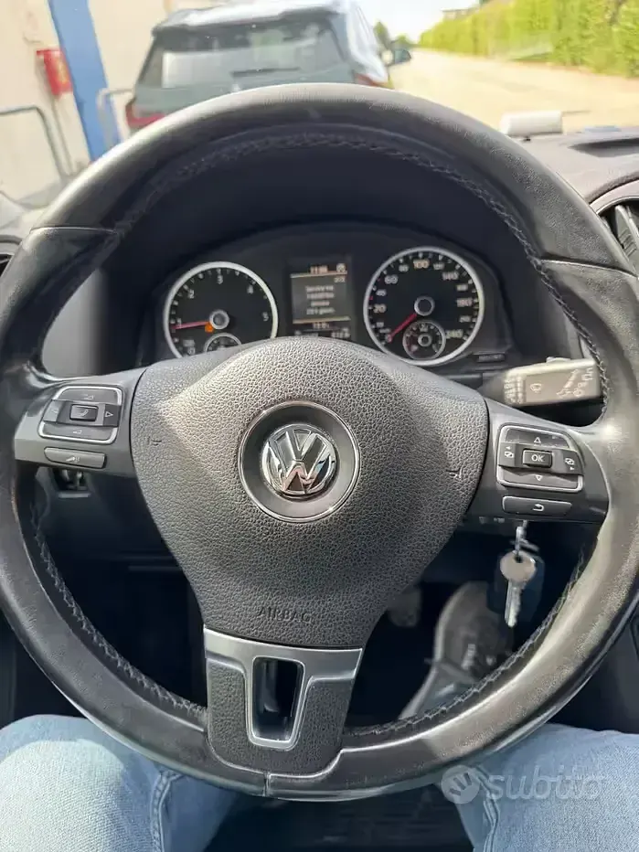 Usata VW Tiguan 140 CV (102 kW) 2012 Blu SUV