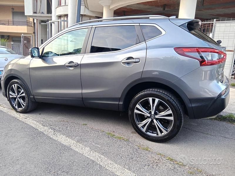 Usata Nissan Qashqai 116 CV (85 kW) 2019 Grigio SUV