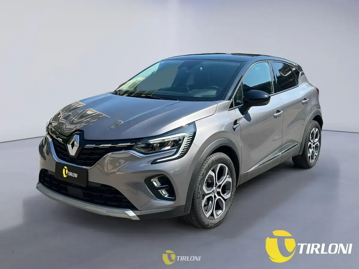 Usata Renault Captur Techno 101 CV (74 kW) 2023 Grigio SUV