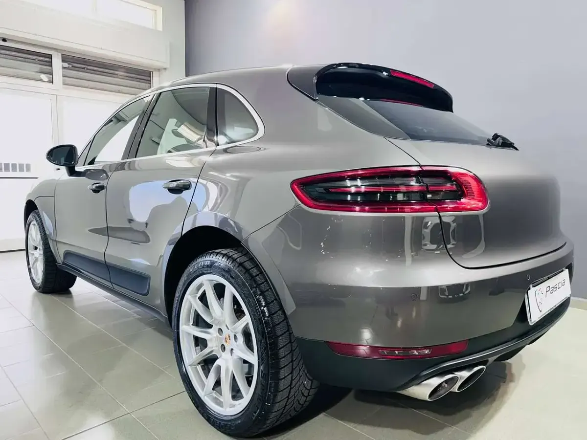 Usata Porsche Macan 250 CV (183 kW) 2015 Grigio SUV